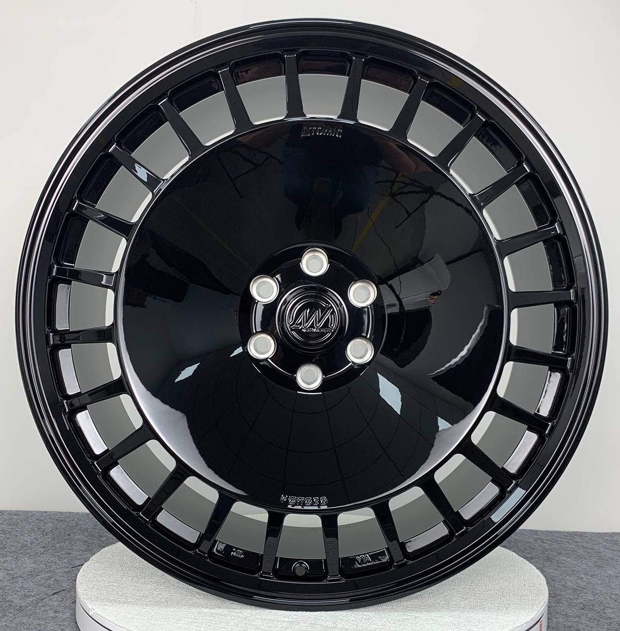 Tesla Cybertruck Fully Forged Atomic Wheels for Tesla Cybetruck 微信图片_20250513133322