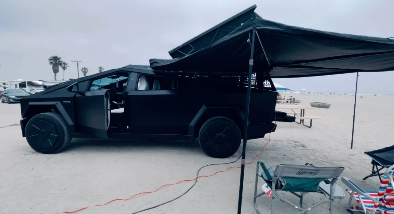 Tesla Cybertruck Urander Rack Mega Thread – Post Your Setup! IMG_8052