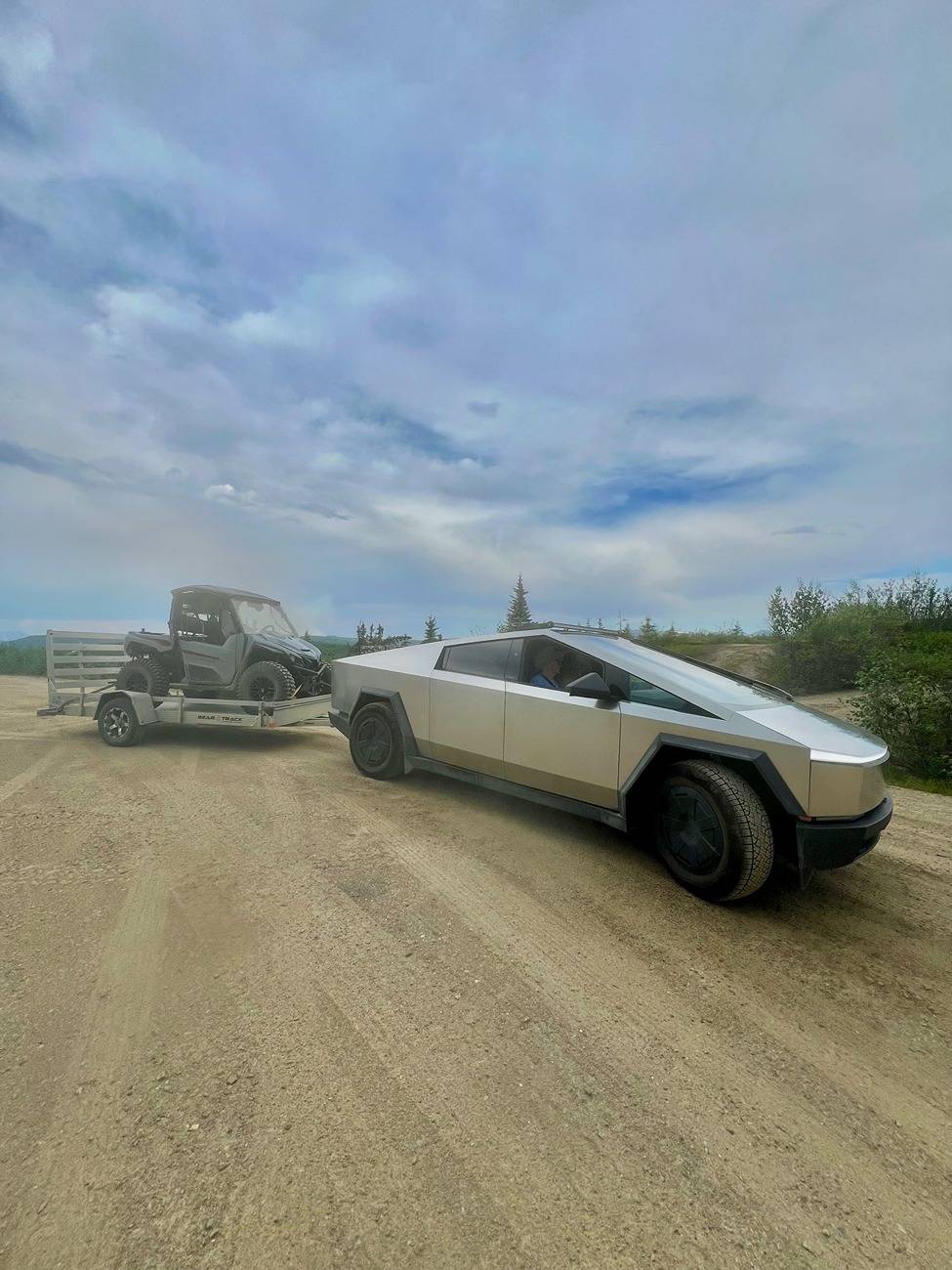 Tesla Cybertruck Daily random Cybertruck photos thread - Post Yours! 📸 🤳 509399422_9881750431945240_6039970994647750002_n