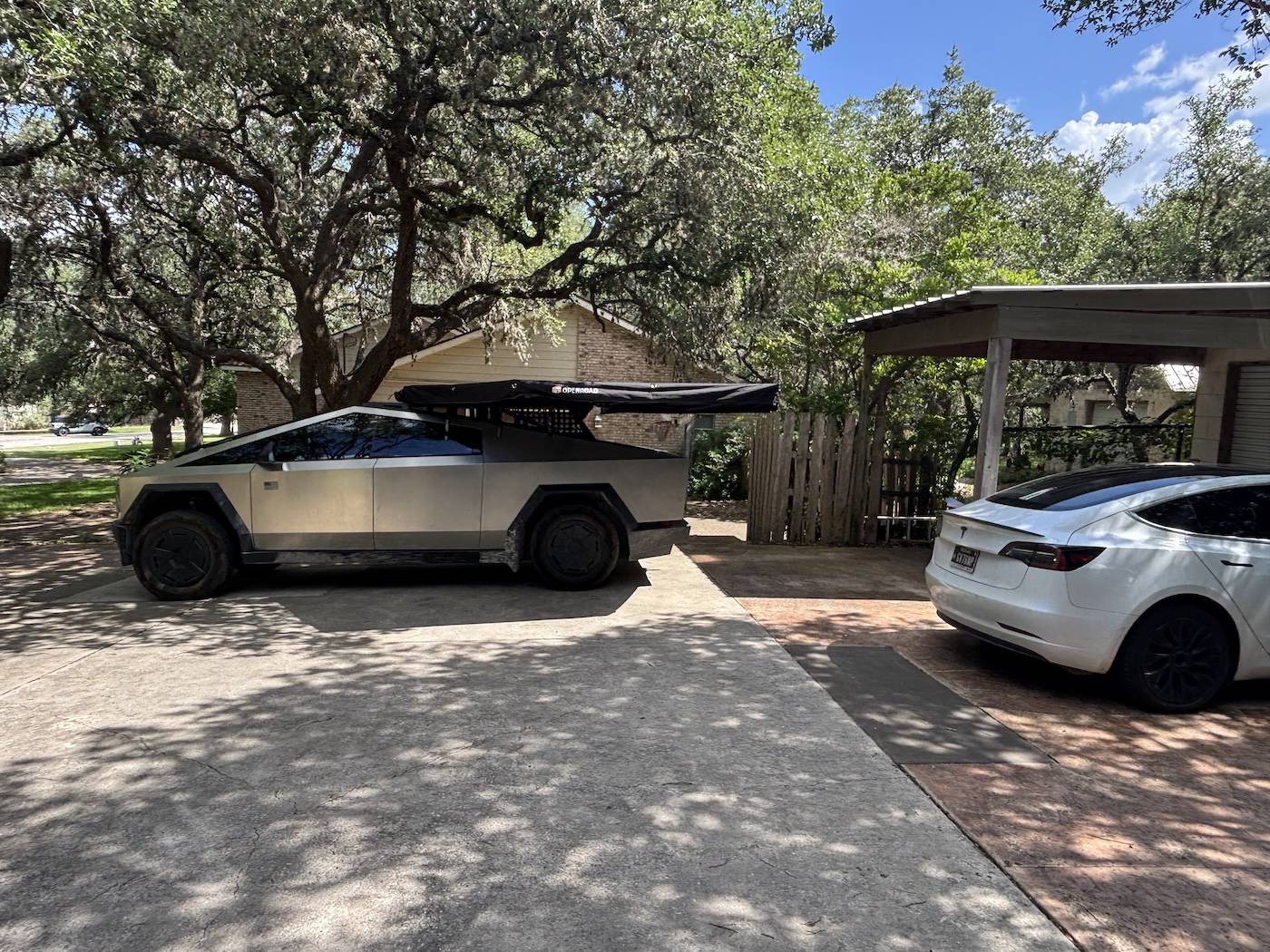 Tesla Cybertruck Openroad 270° Awning Installed on Mars Full Expedition Rack IMG_4761.JPG