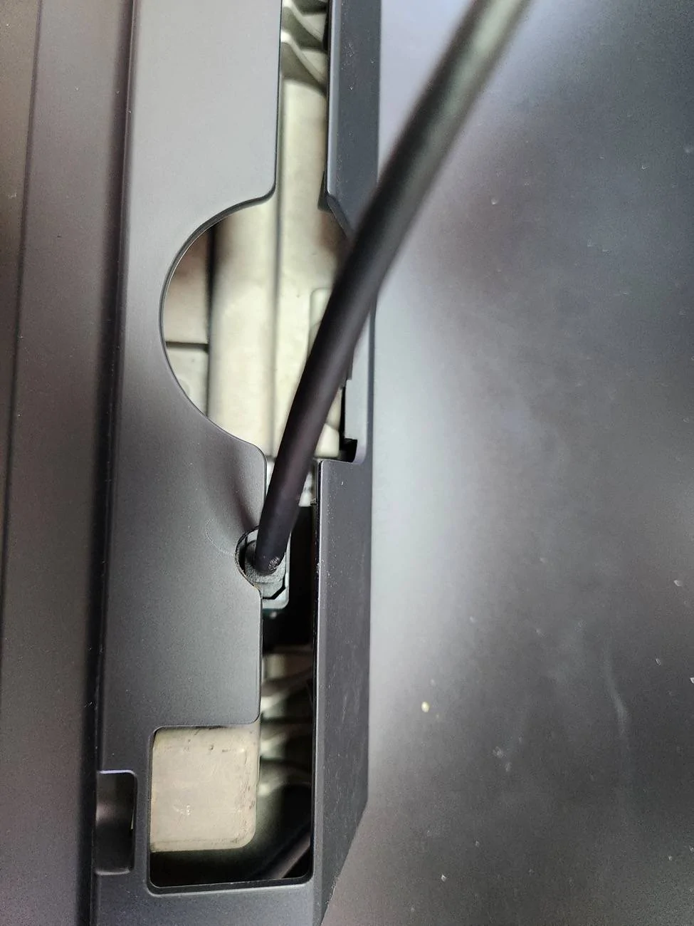Tesla Cybertruck Anyone have a recommendation on a Screen Swivel? 20250621_112738