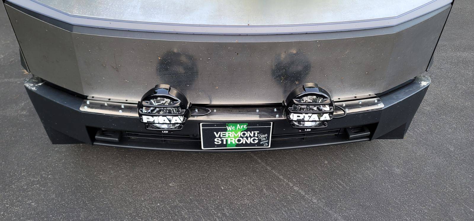 Tesla Cybertruck The best light for snow, fog and rain for just a few hundred dollars. Light 2