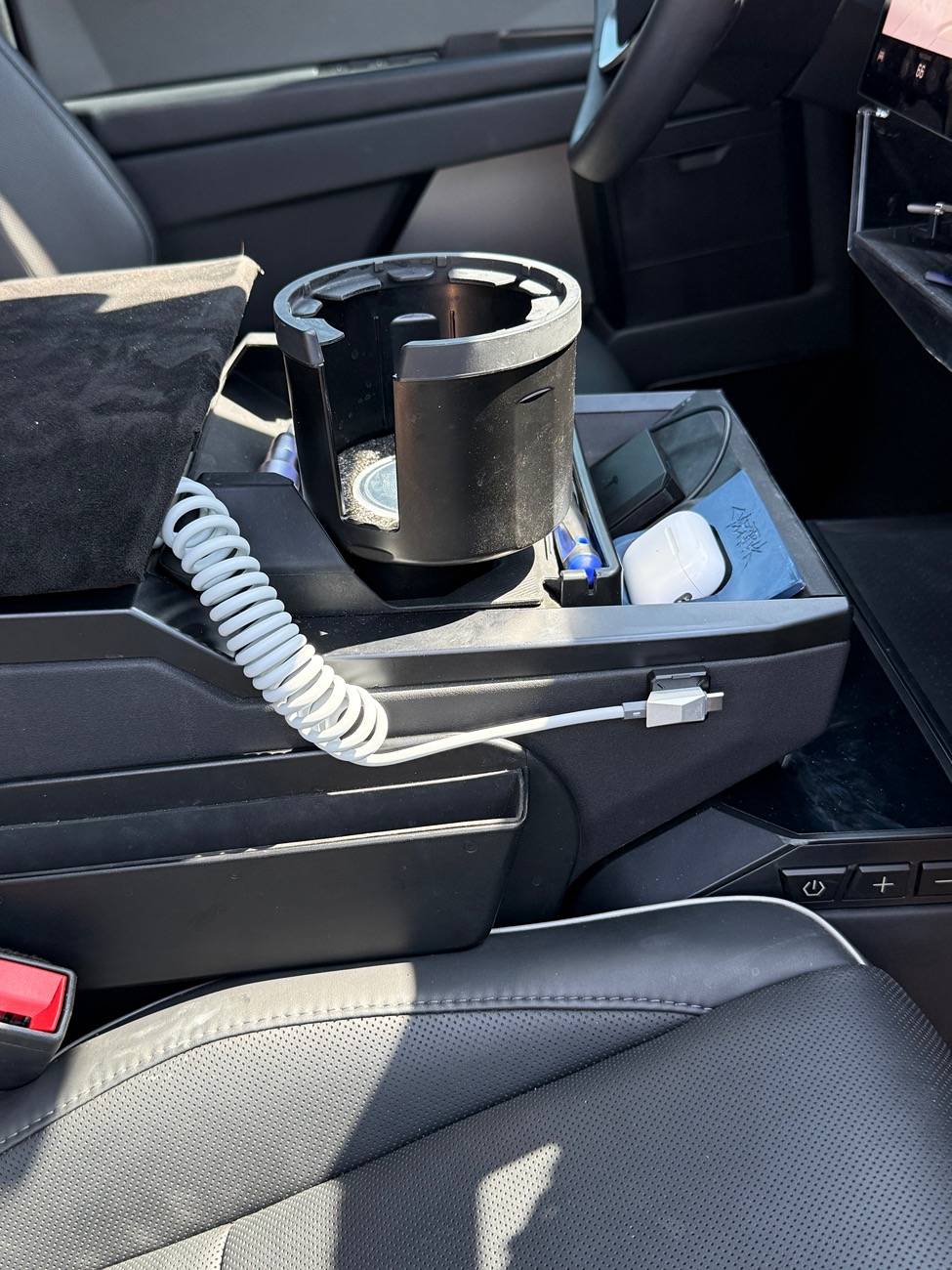 Tesla Cybertruck Perhaps I found the perfect cupholder insert… IMG_3576