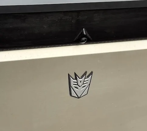 Tesla Cybertruck What accessories or modifications make your Cybertruck more unique？ 1750697398130-cz