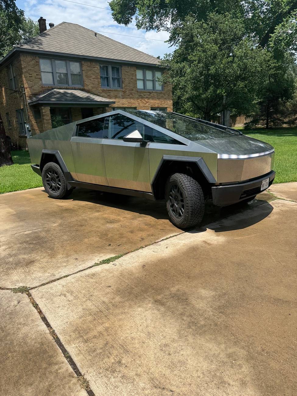 Tesla Cybertruck Daily random Cybertruck photos thread - Post Yours! 📸 🤳 IMG_0966