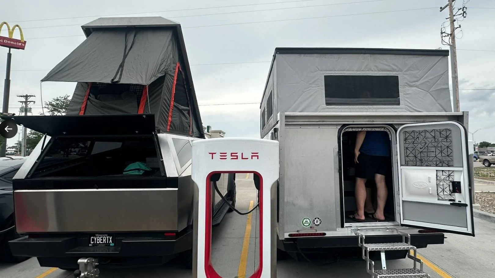 Tesla Cybertruck 🏕️ What is the "BEST" camper/cap/rack? 1750828781074-95
