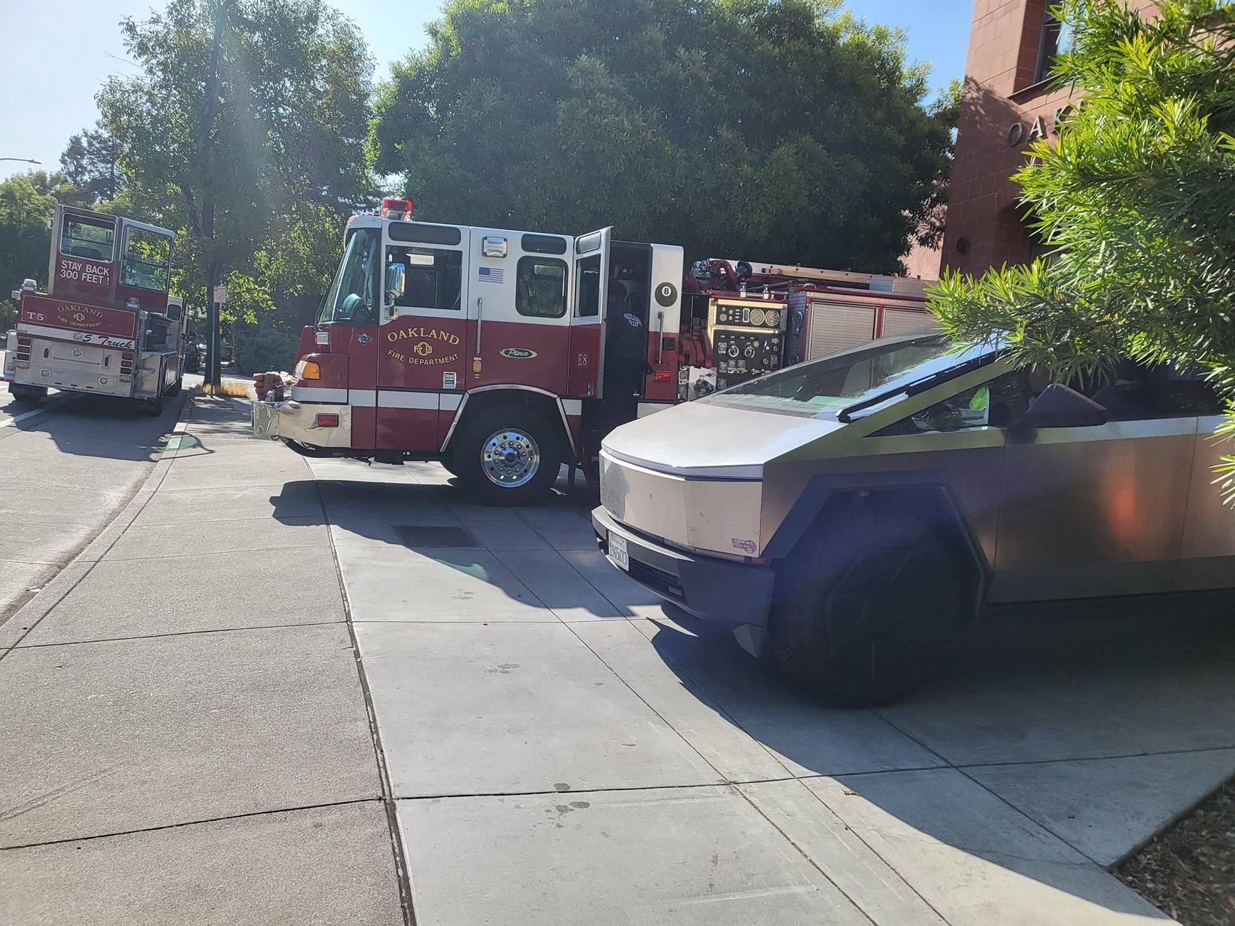Tesla Cybertruck 🦾 Cybertruck doing truck stuff!  Post your photos! 20250602_084644
