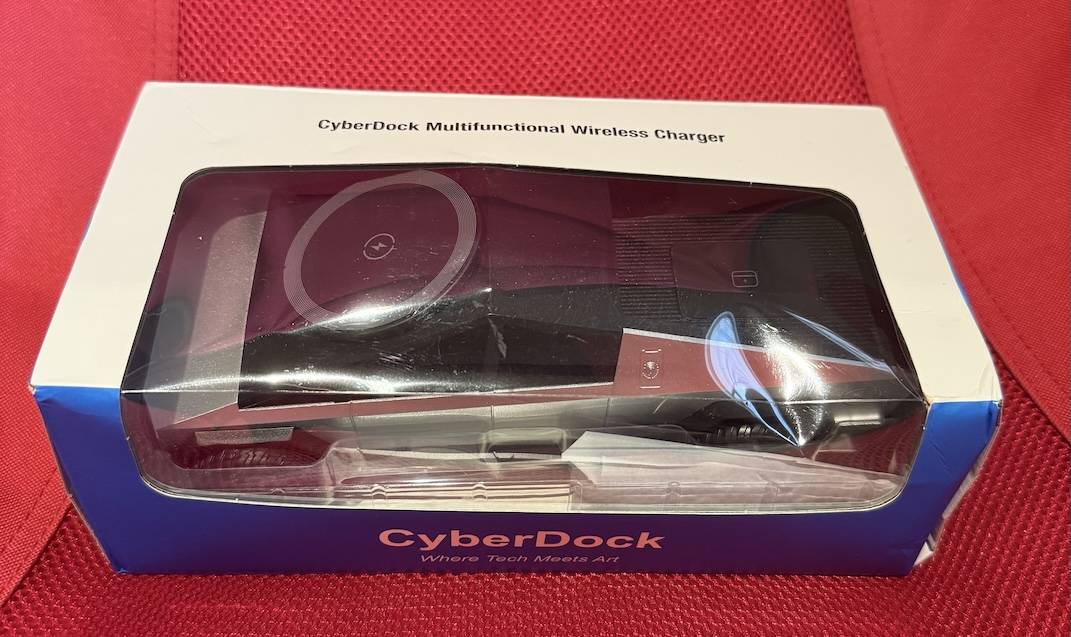Tesla Cybertruck Cybertruck iPhone/AirPod/Watch charging station IMG_3366