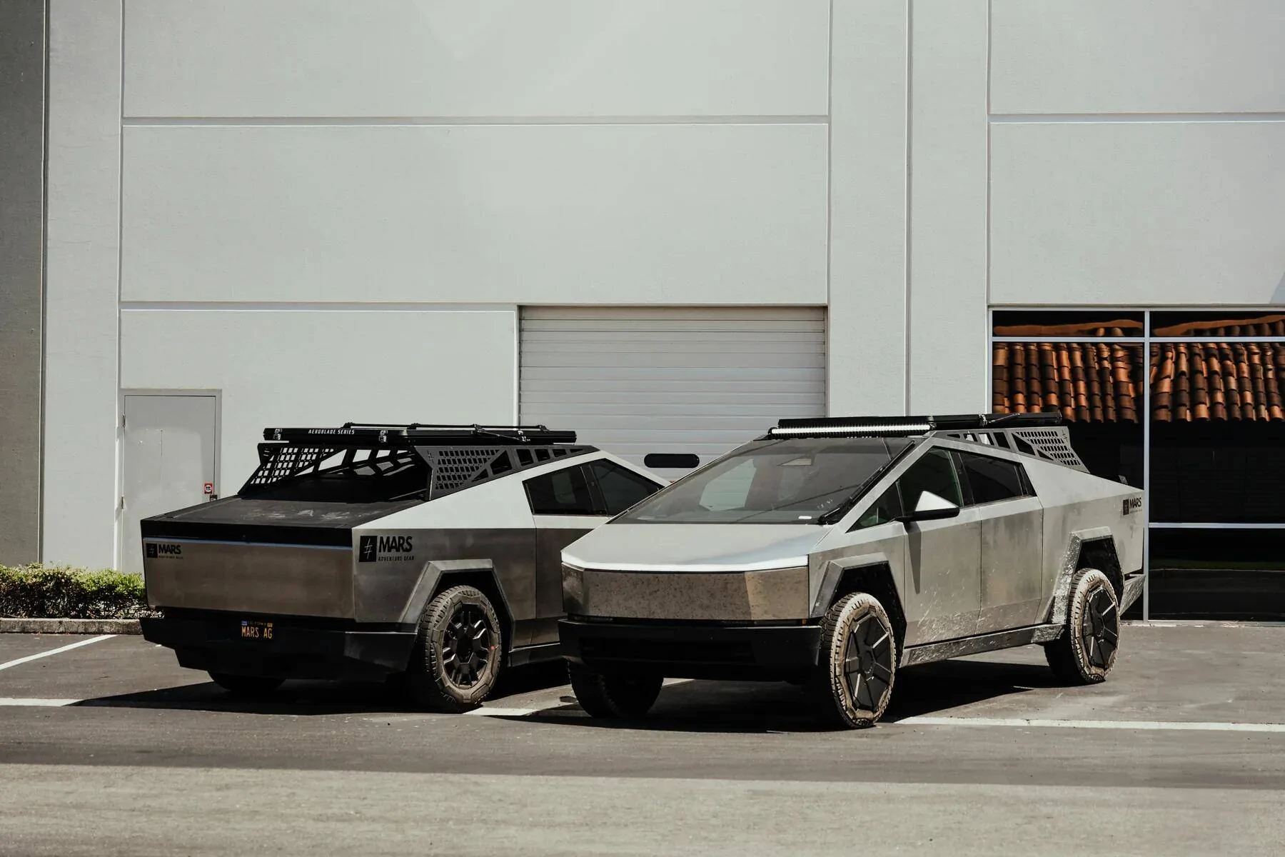 Tesla Cybertruck Grizzlies, Black Bears, and One Unforgettable Yellowstone Camping Experience 1751476676441-v1
