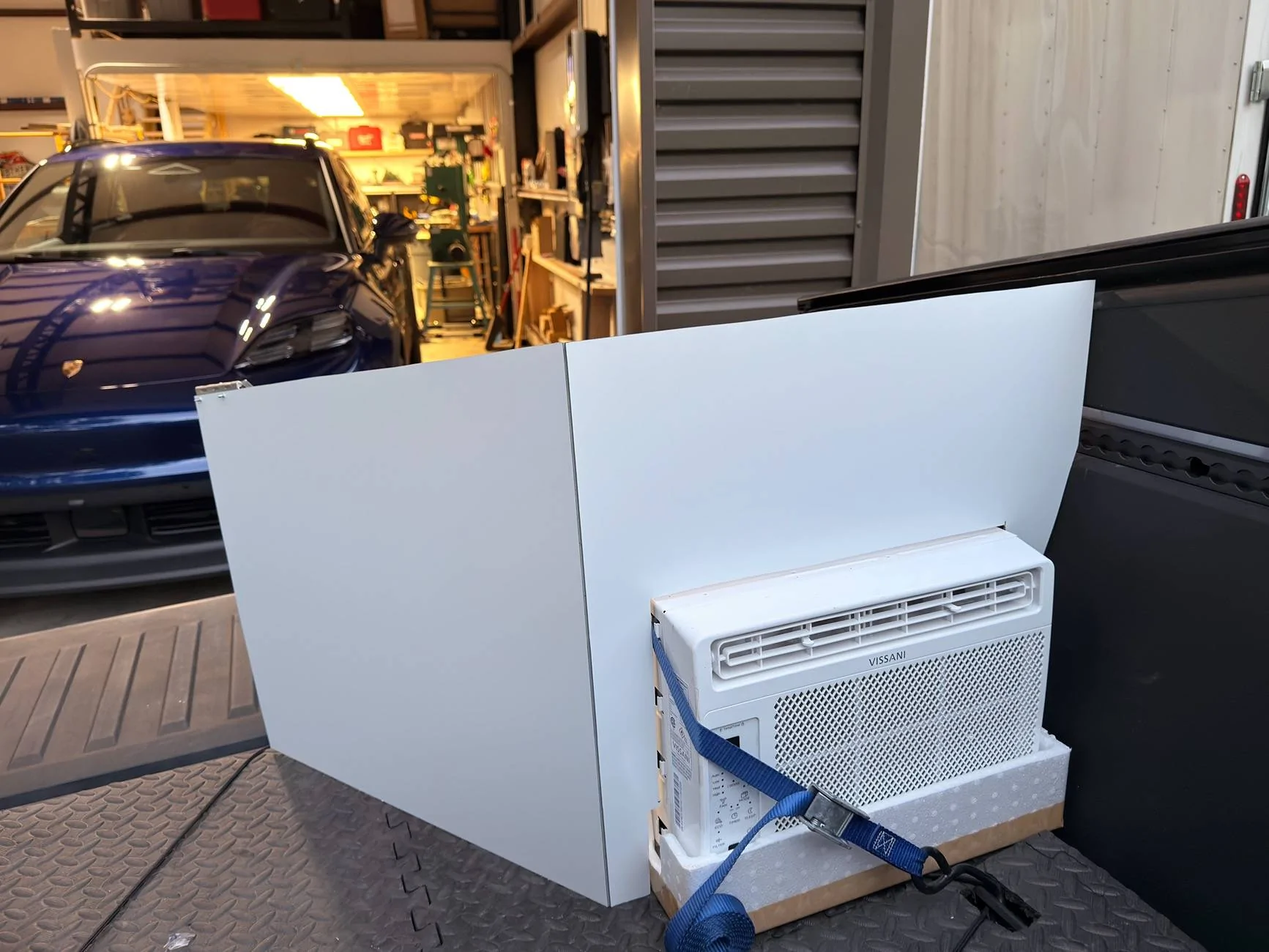 Tesla Cybertruck ❄️❄️❄️ Air Conditioned Vault For Dog ❄️❄️❄️ IMG_1615