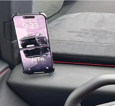 Tesla Cybertruck HARDWARE FIX for hot phone charging issue! New wireless charger has a built-in heatsink 1751625986925-h7