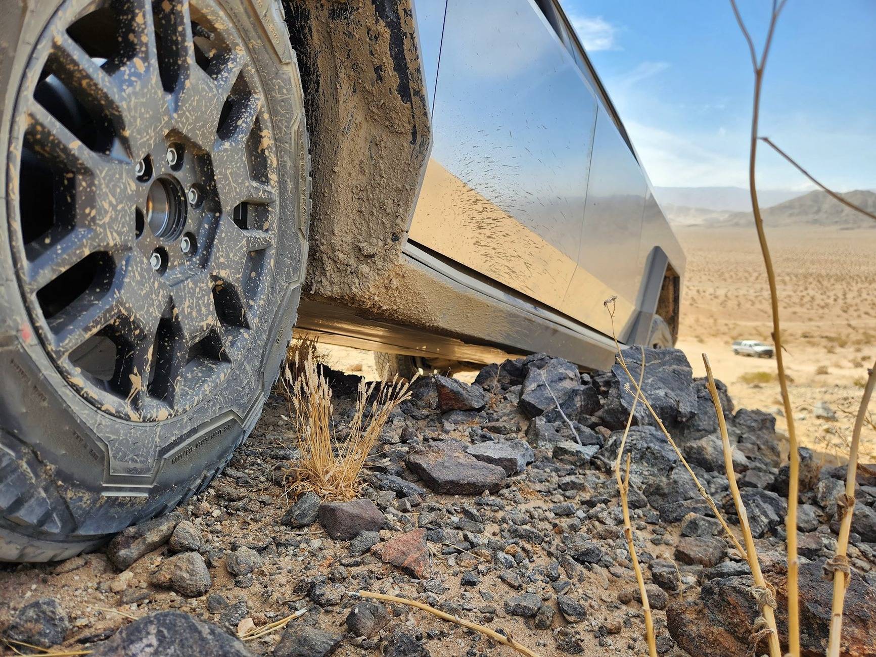 Tesla Cybertruck Cybertruck Off-Road Armor Package to launch by end of July GjX08WFaYAA-NaH