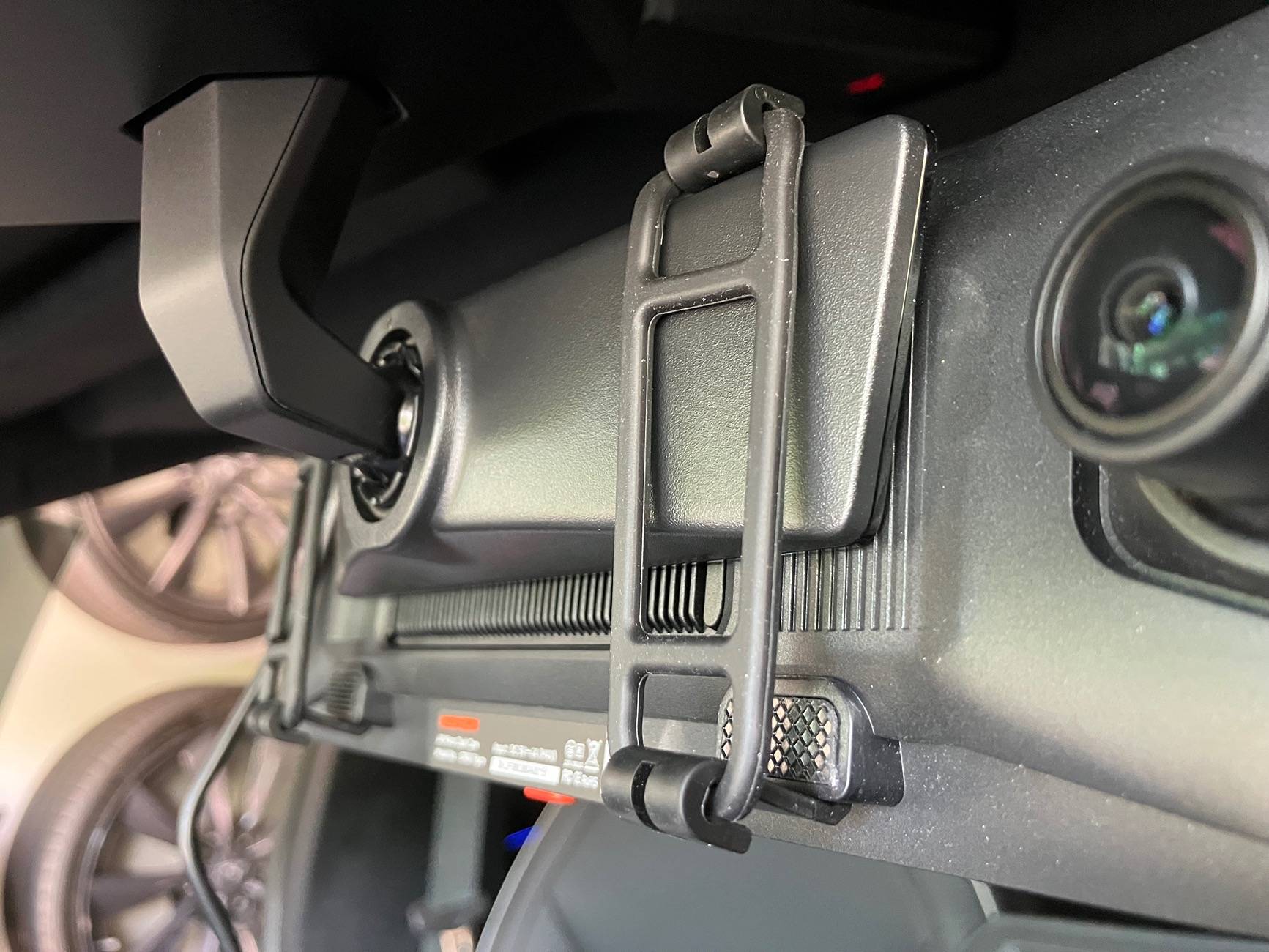 Tesla Cybertruck Wolfbox G900 Tri Pro Dash Cam Review IMG_2898