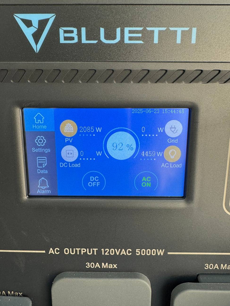 Tesla Cybertruck Solar generator charging general question 509345866_10162744131727974_5774243301352310793_n