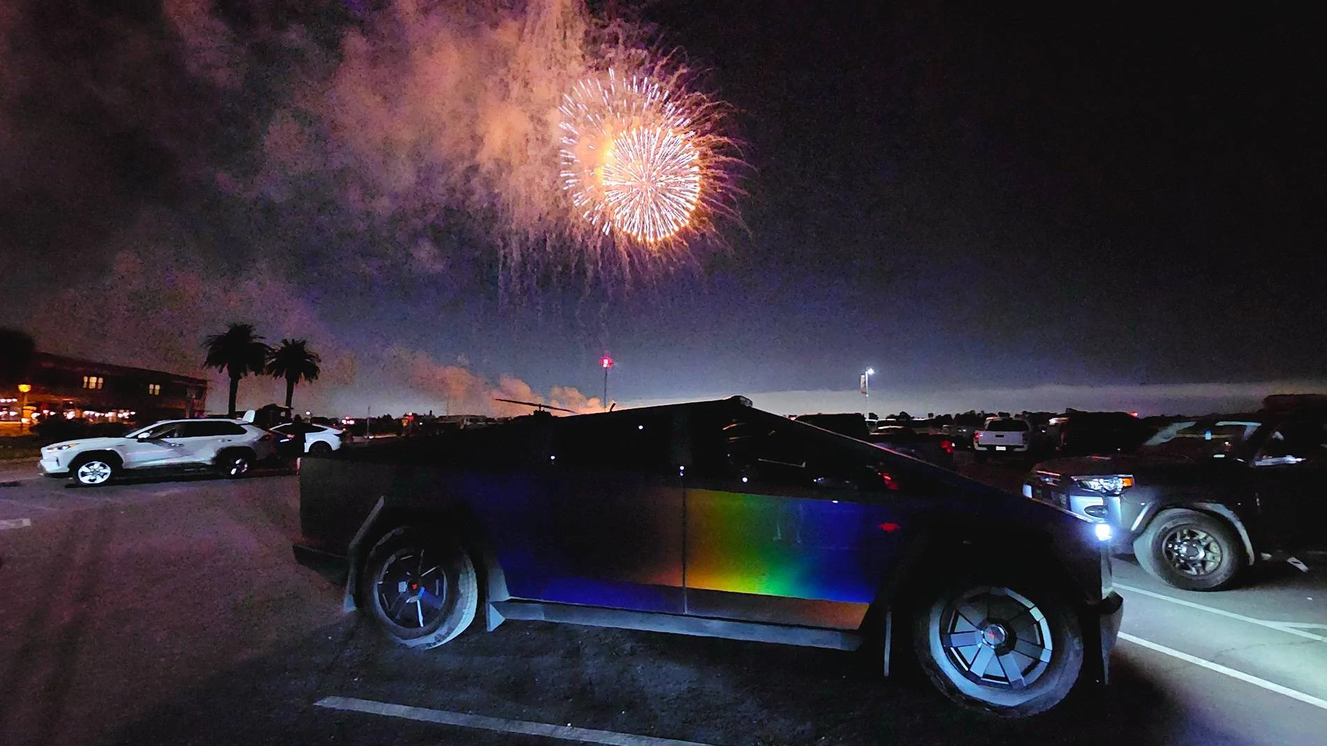 Tesla Cybertruck Share your best Cybertruck Independence Day photo! 20250703_211755