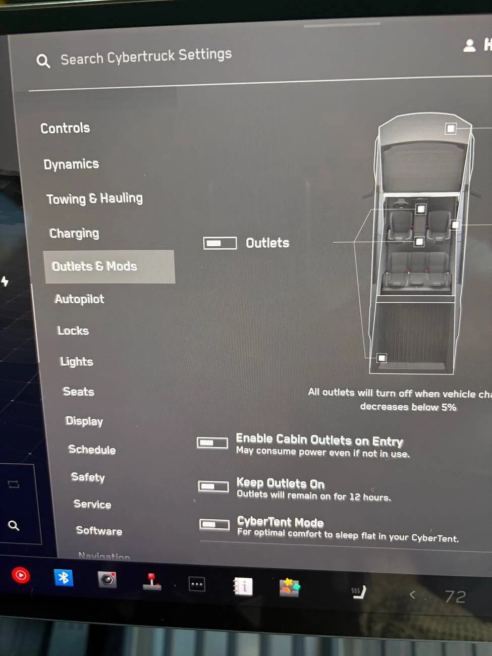 Tesla Cybertruck Outlets menu gone?  2025.20.6 IMG_7531