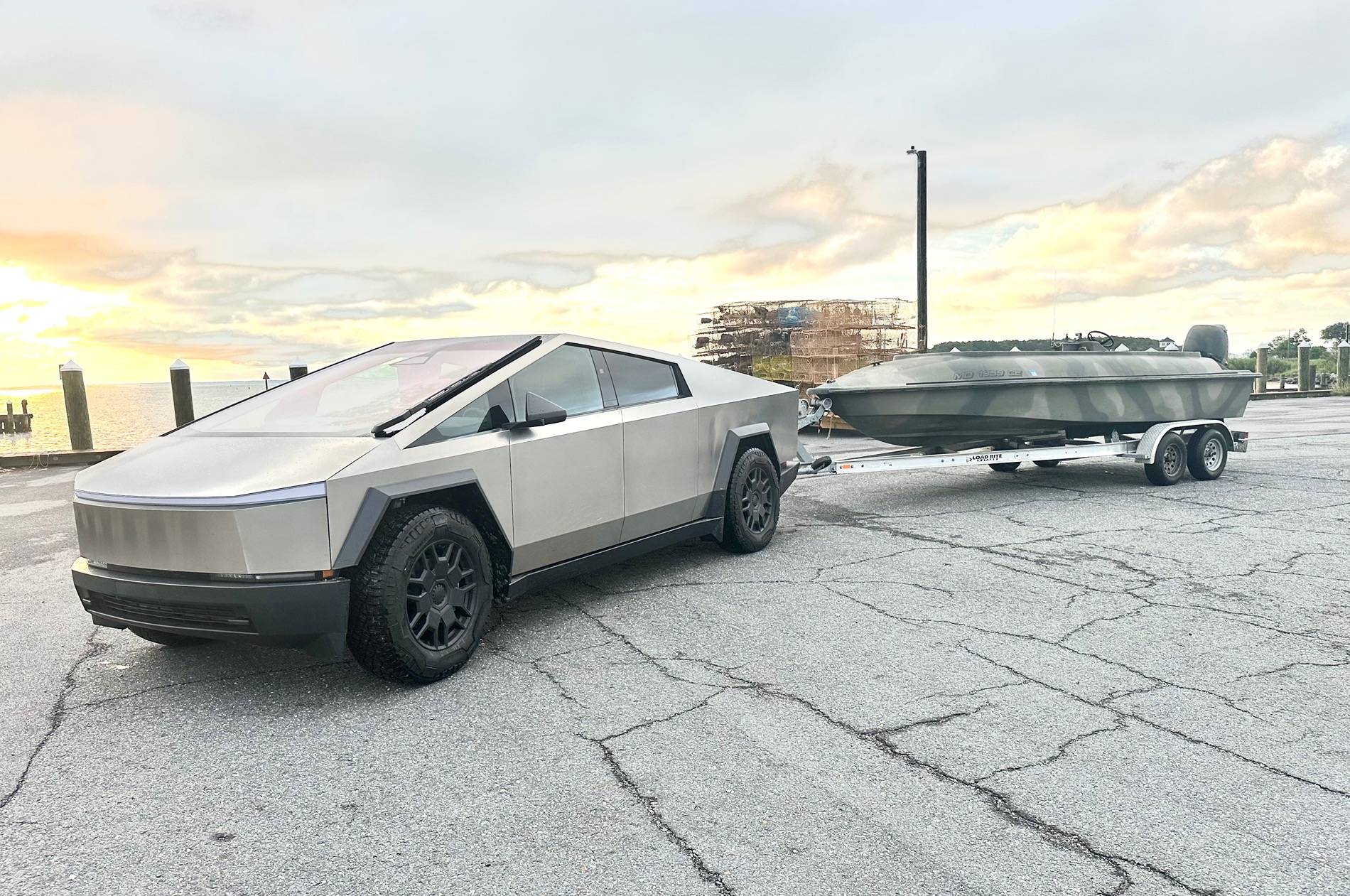 Tesla Cybertruck Daily random Cybertruck photos thread - Post Yours! 📸 🤳 IMG_9010