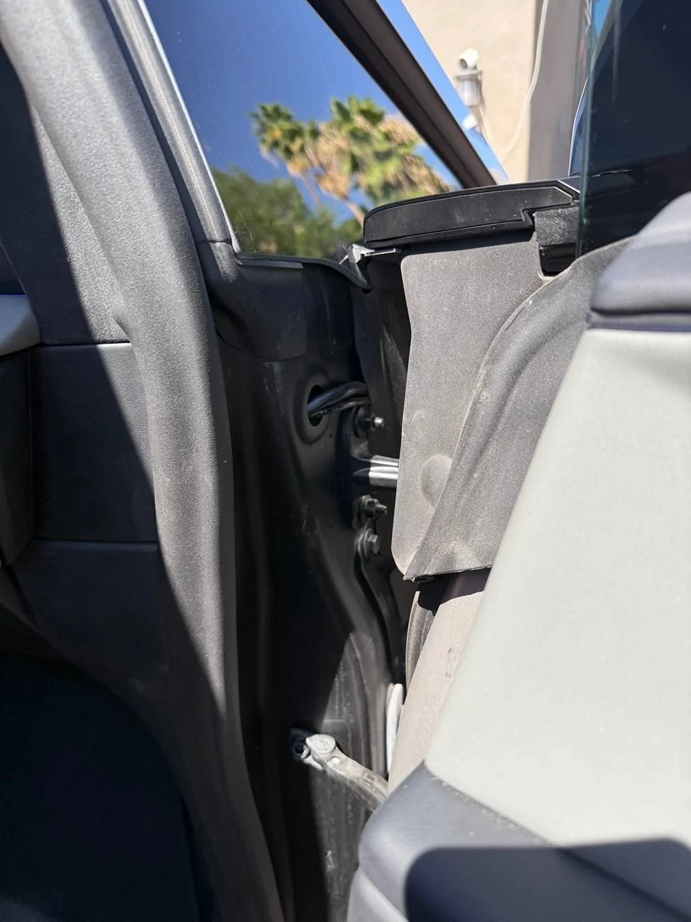 Tesla Cybertruck Installed CyberGear Refrigerator (review video added) IMG_4584