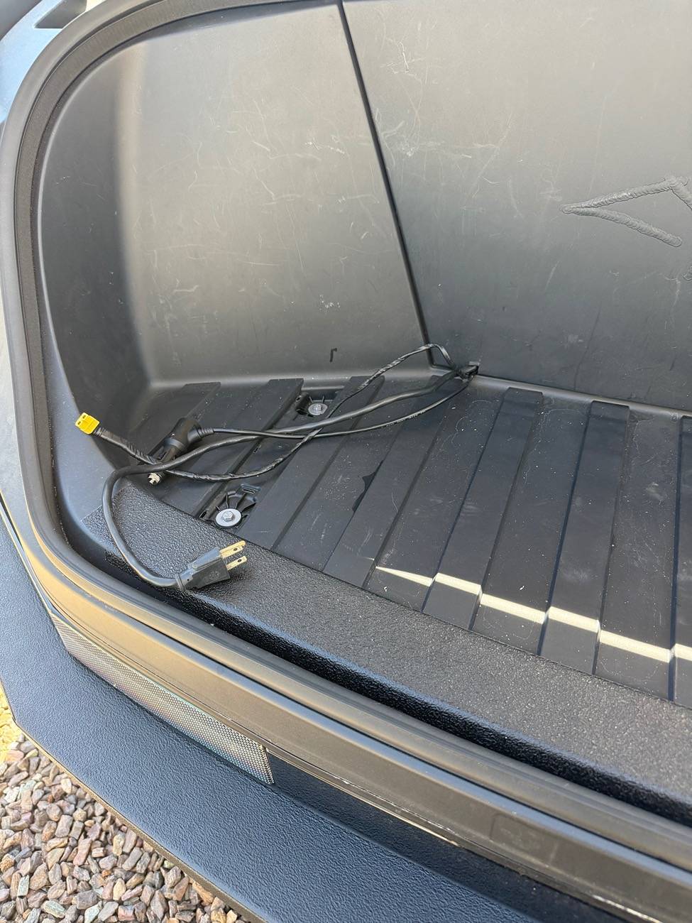 Tesla Cybertruck Installed CyberGear Refrigerator (review video added) IMG_4586