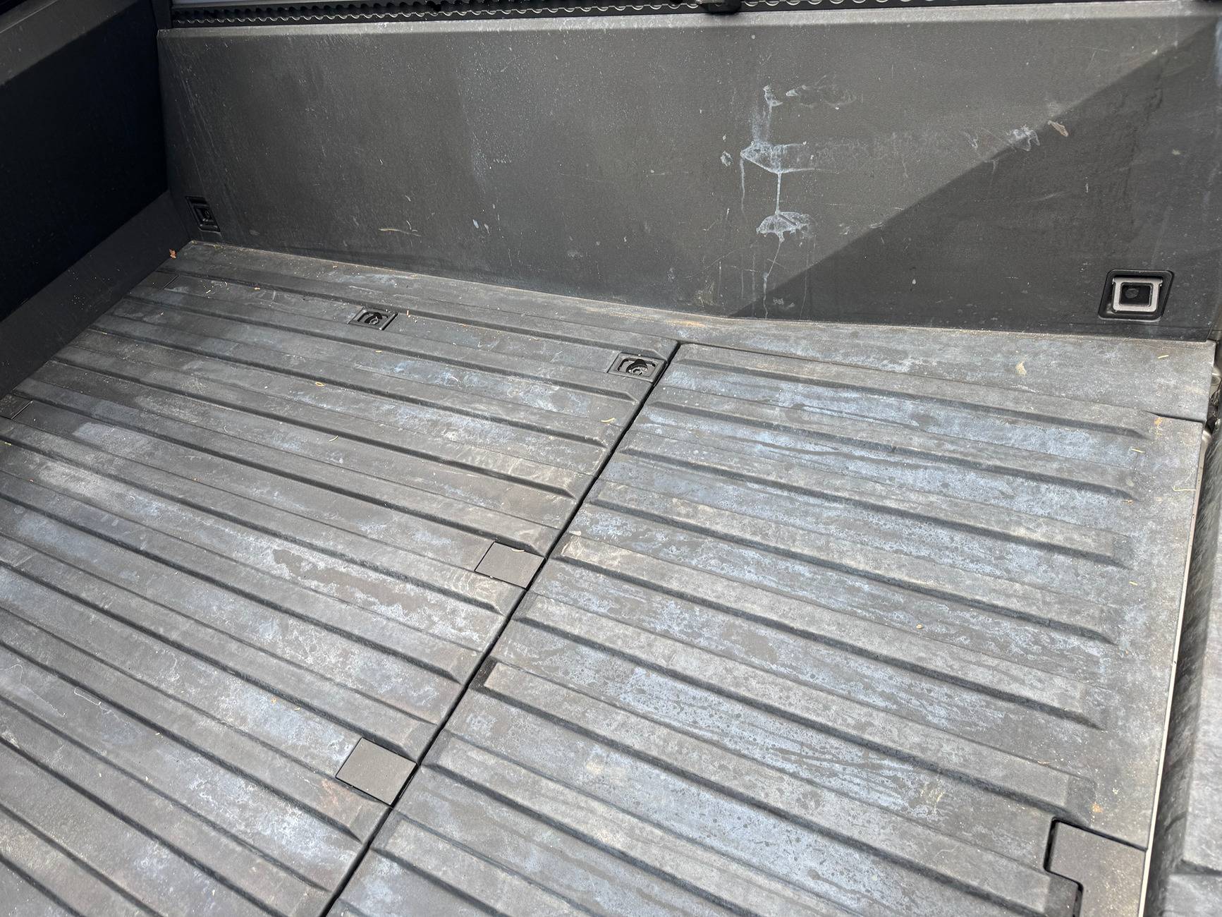 Tesla Cybertruck Cybertruck bed matte black surface needs new coat IMG_1167