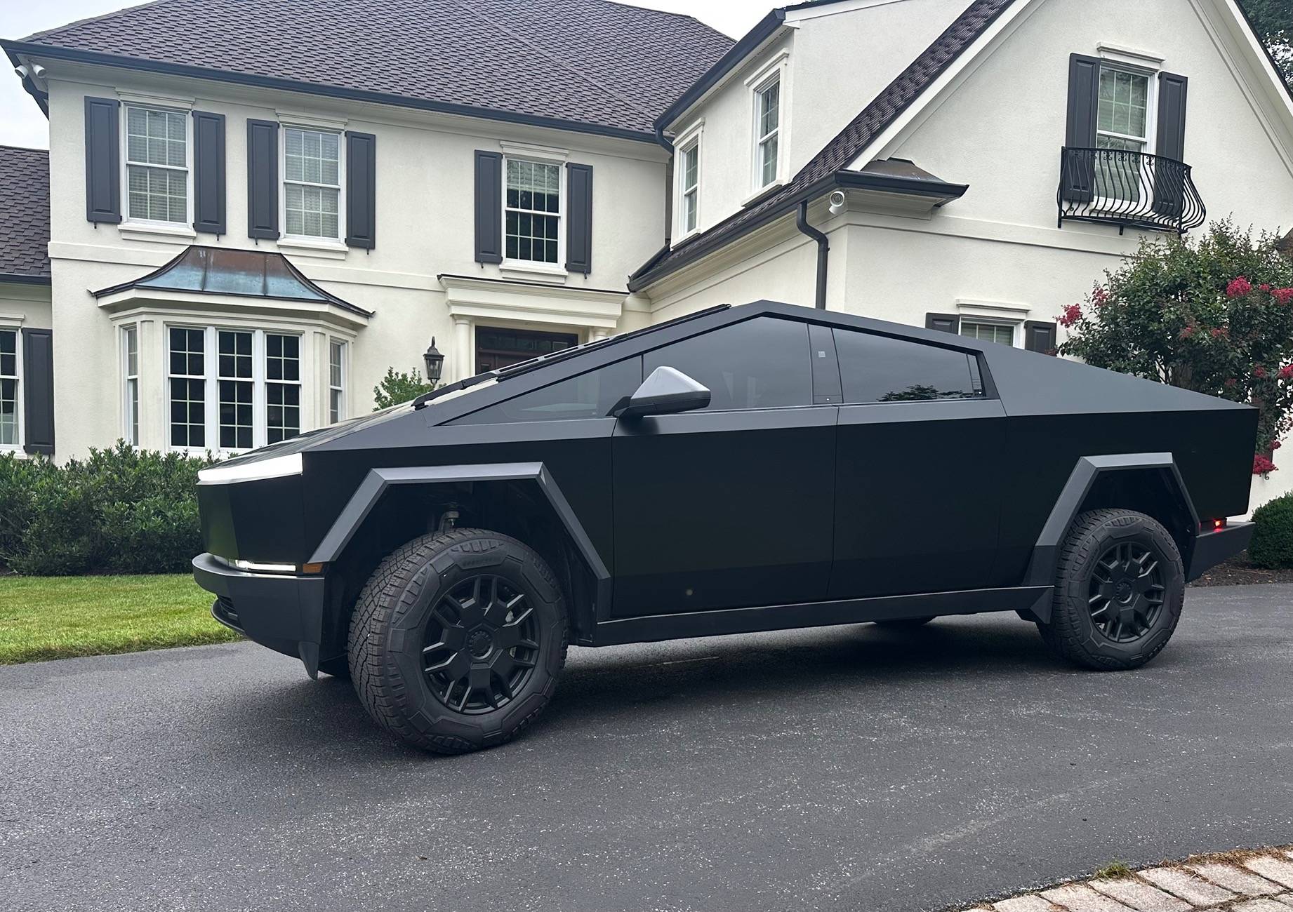 Tesla Cybertruck CT PPF WRAP - MATTE Black or Glossy Black IMG_9106