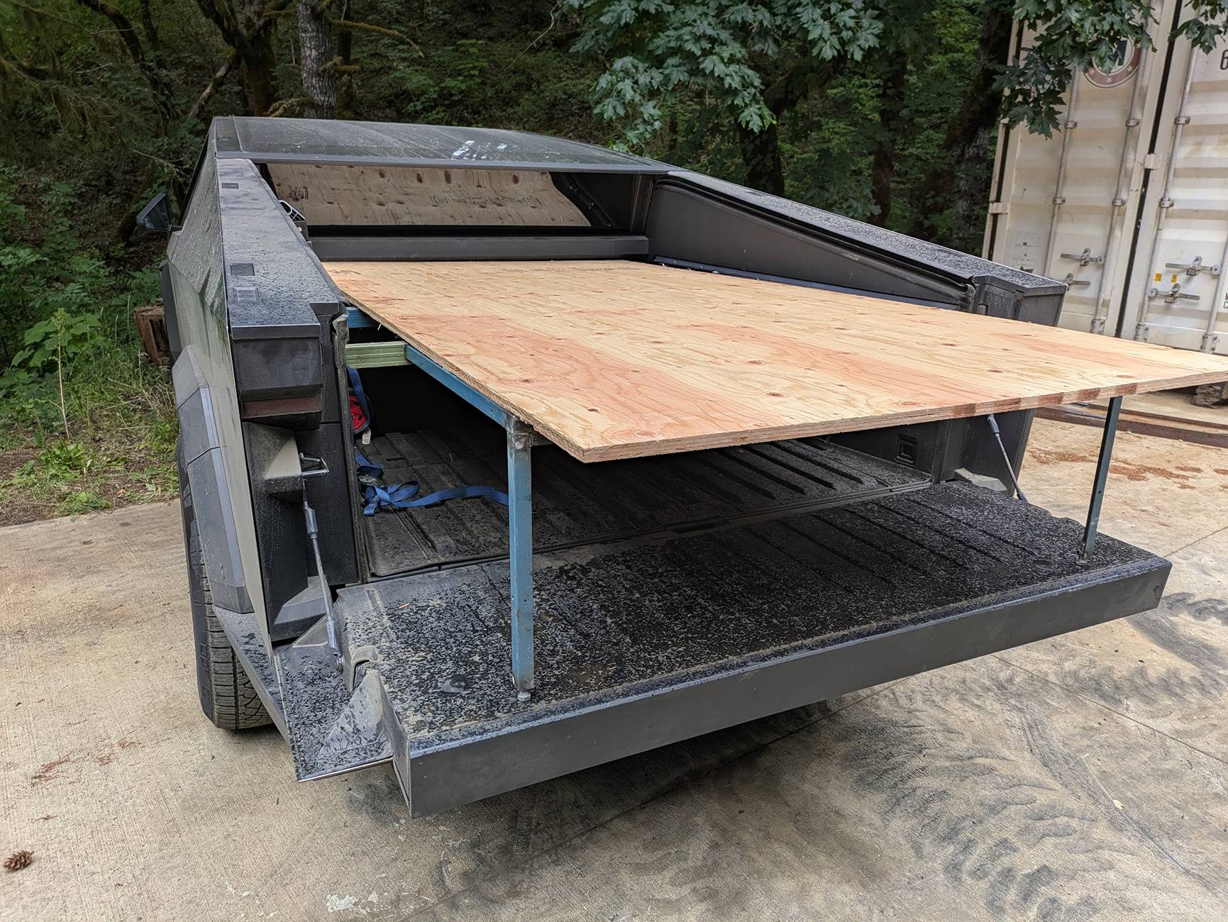 Tesla Cybertruck DIY tent platform PXL_20250720_222518060