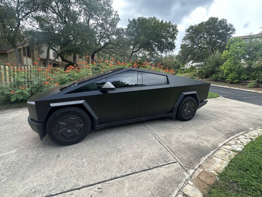 Tesla Cybertruck CT PPF WRAP - MATTE Black or Glossy Black F3F7AFDD-764E-41BD-BDBF-5D06F6343F6E_1_105_c