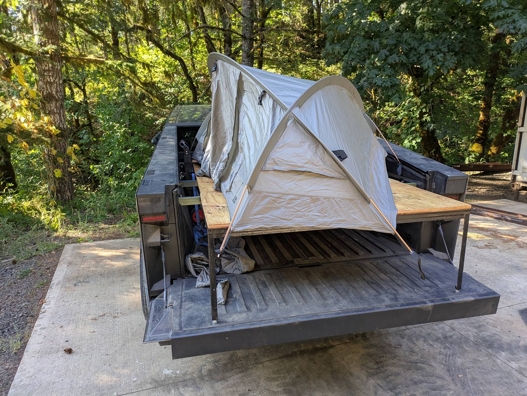 Tesla Cybertruck DIY tent platform PXL_20250723_010338885.MP