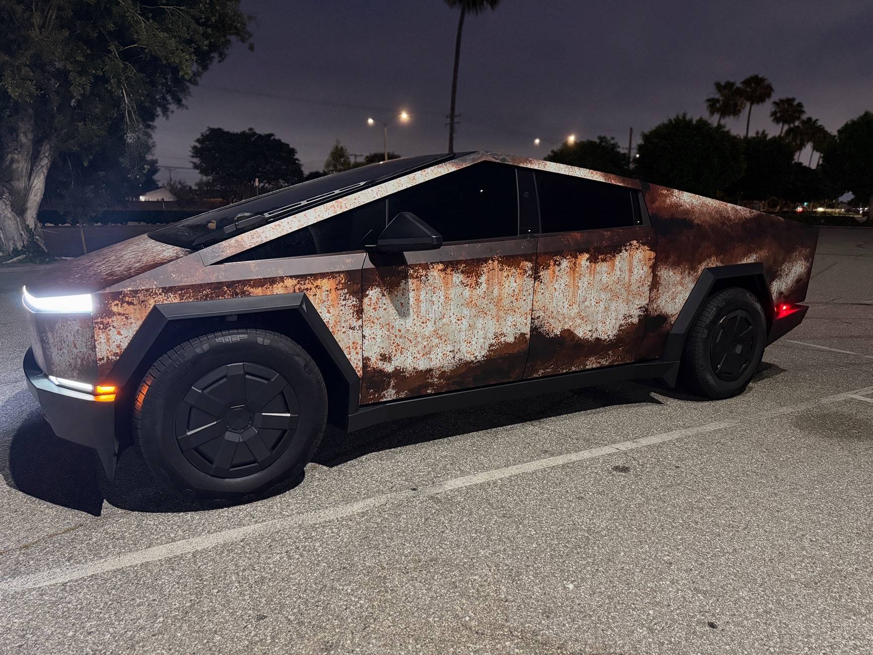 Tesla Cybertruck New Design! Cybertruck RUST custom printed wrap -- T Sportline A688D7E5-E662-4D98-8A3F-31FBBFCE6E95
