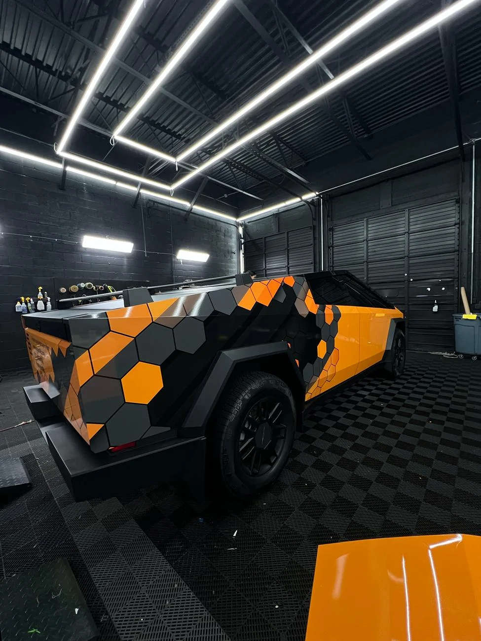 Tesla Cybertruck ORANGE Vinyl Wrap & PPF Cybertruck -- Photos & Videos tempImageTvuEfT
