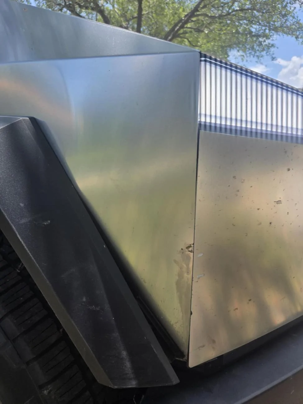 Tesla Cybertruck Anyone with fender bender experiences? 1753738735500-0r