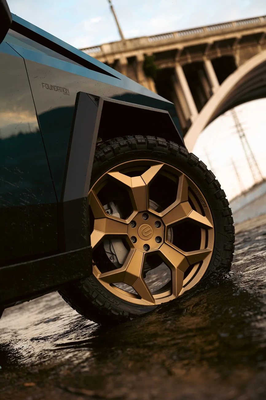 Tesla Cybertruck NEW* Shockwave PPF by Flexishield | Bronze Cybrspoke | Light Bar | @Unplugged Performance Build | R6CO8883
