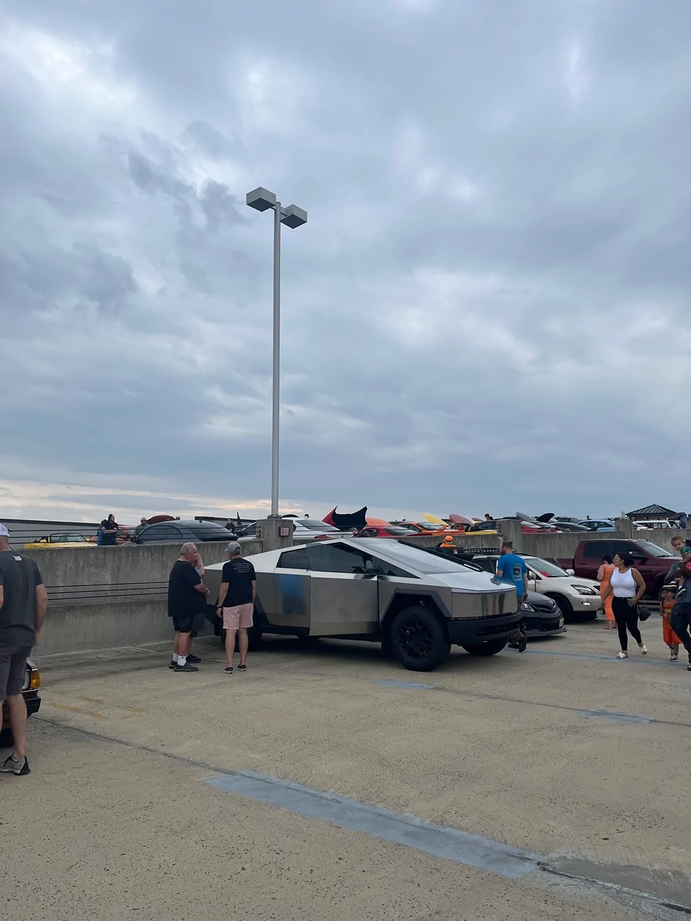 Tesla Cybertruck Daily random Cybertruck photos thread - Post Yours! 📸 🤳 IMG_4013