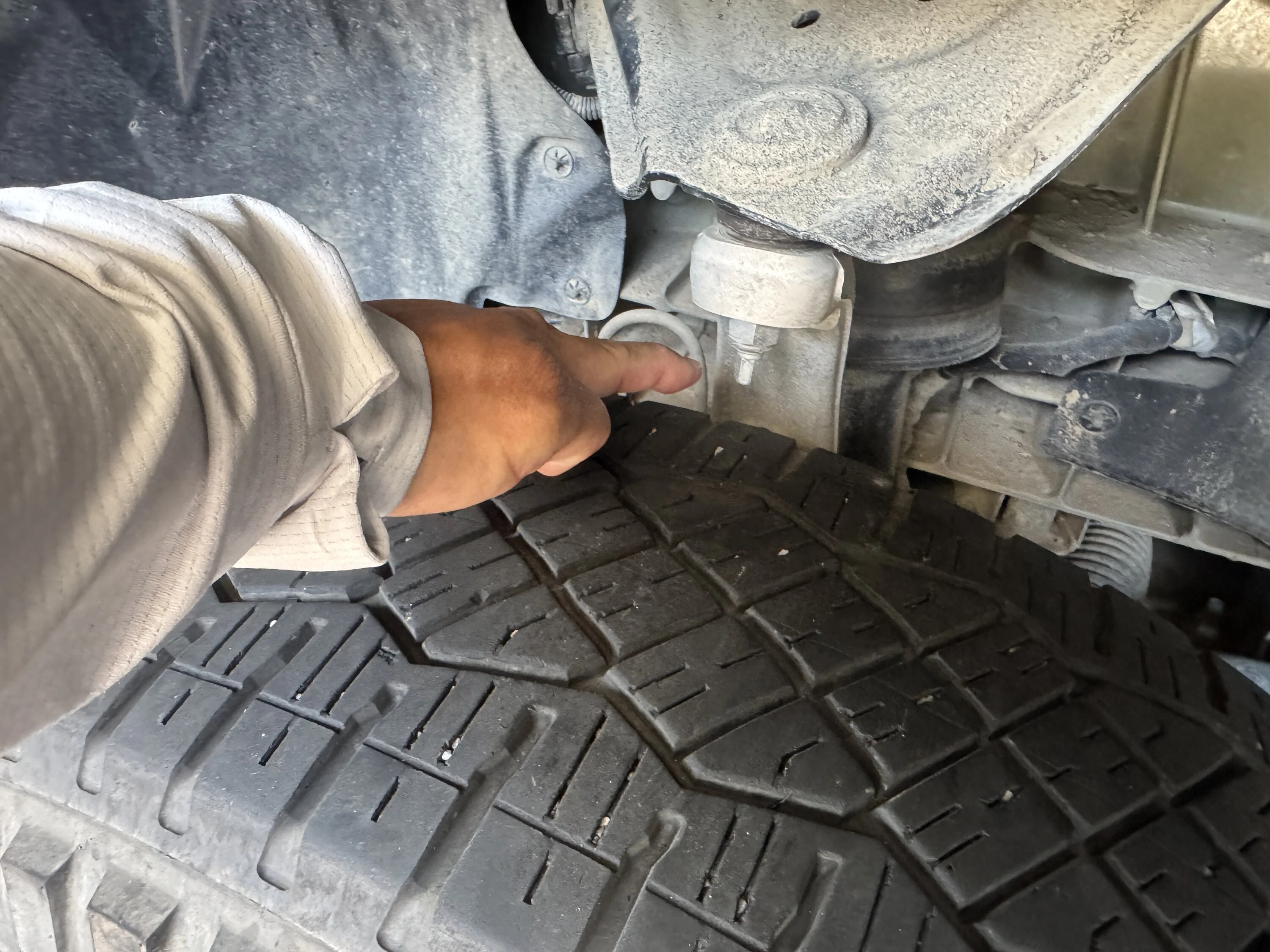 Tesla Cybertruck Question about OEM tire IMG_5401