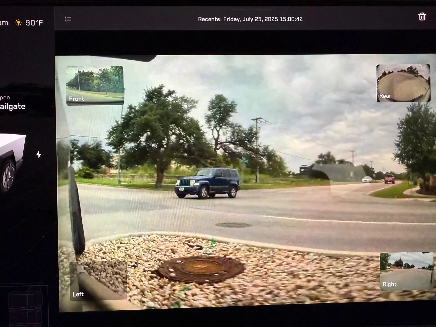 Tesla Cybertruck 2025.8.4 broke FSD left turns on Cybertruck IMG_2847