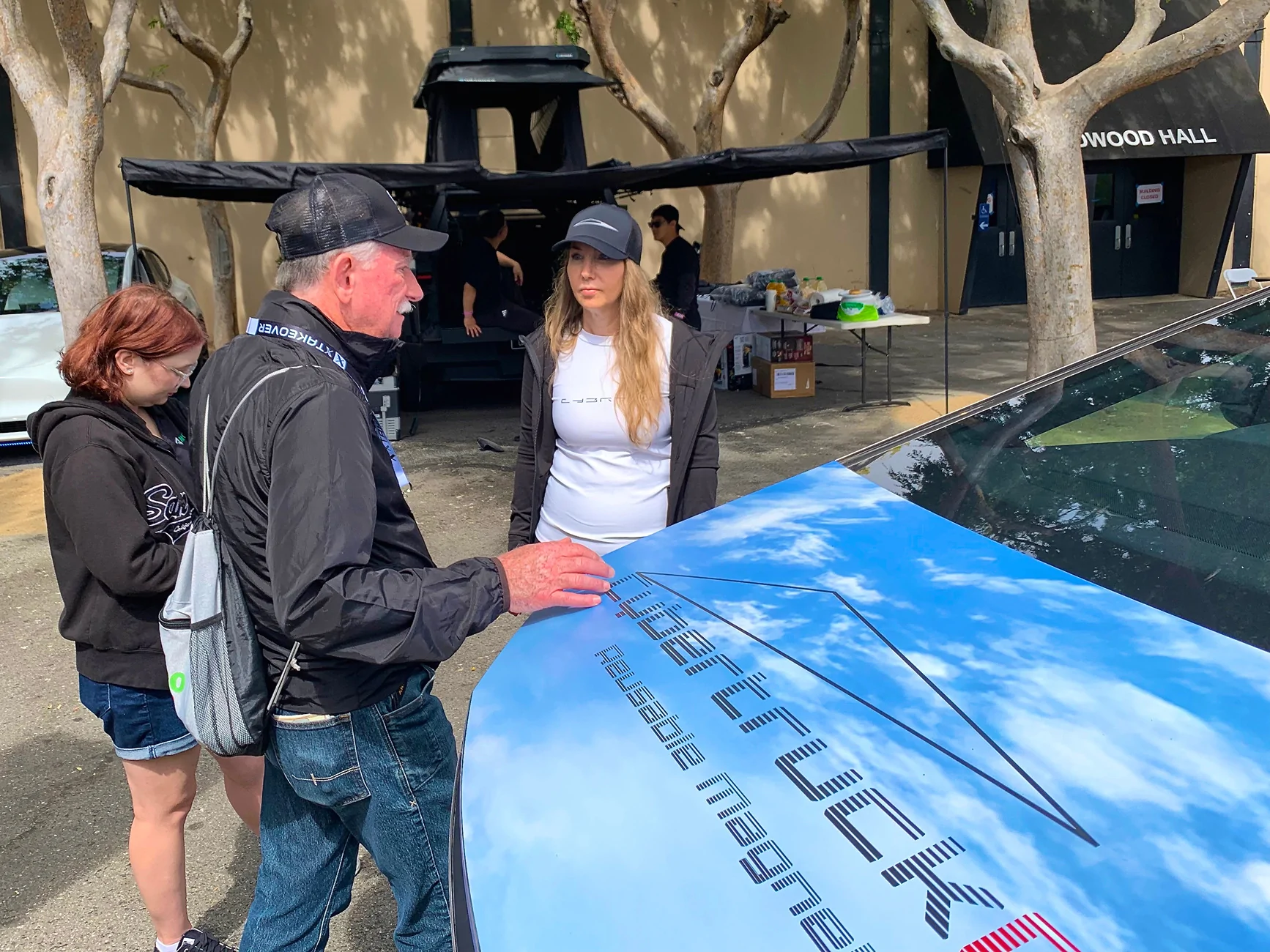 Tesla Cybertruck Magnetic Wraps at X Takeover (Video & Pics) [CybertruckCovers] Sandy Munro 1