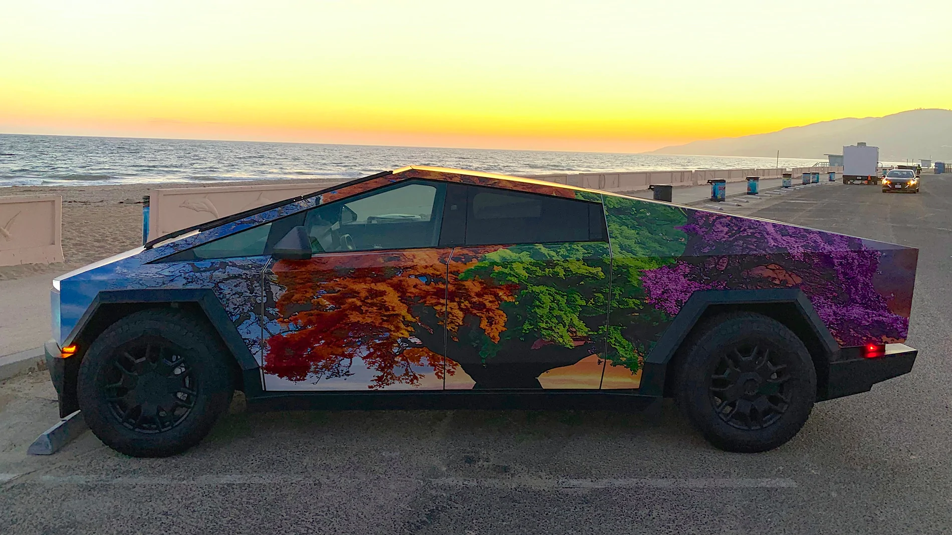 Tesla Cybertruck Magnetic Wraps at X Takeover (Video & Pics) [CybertruckCovers] IMG_5198
