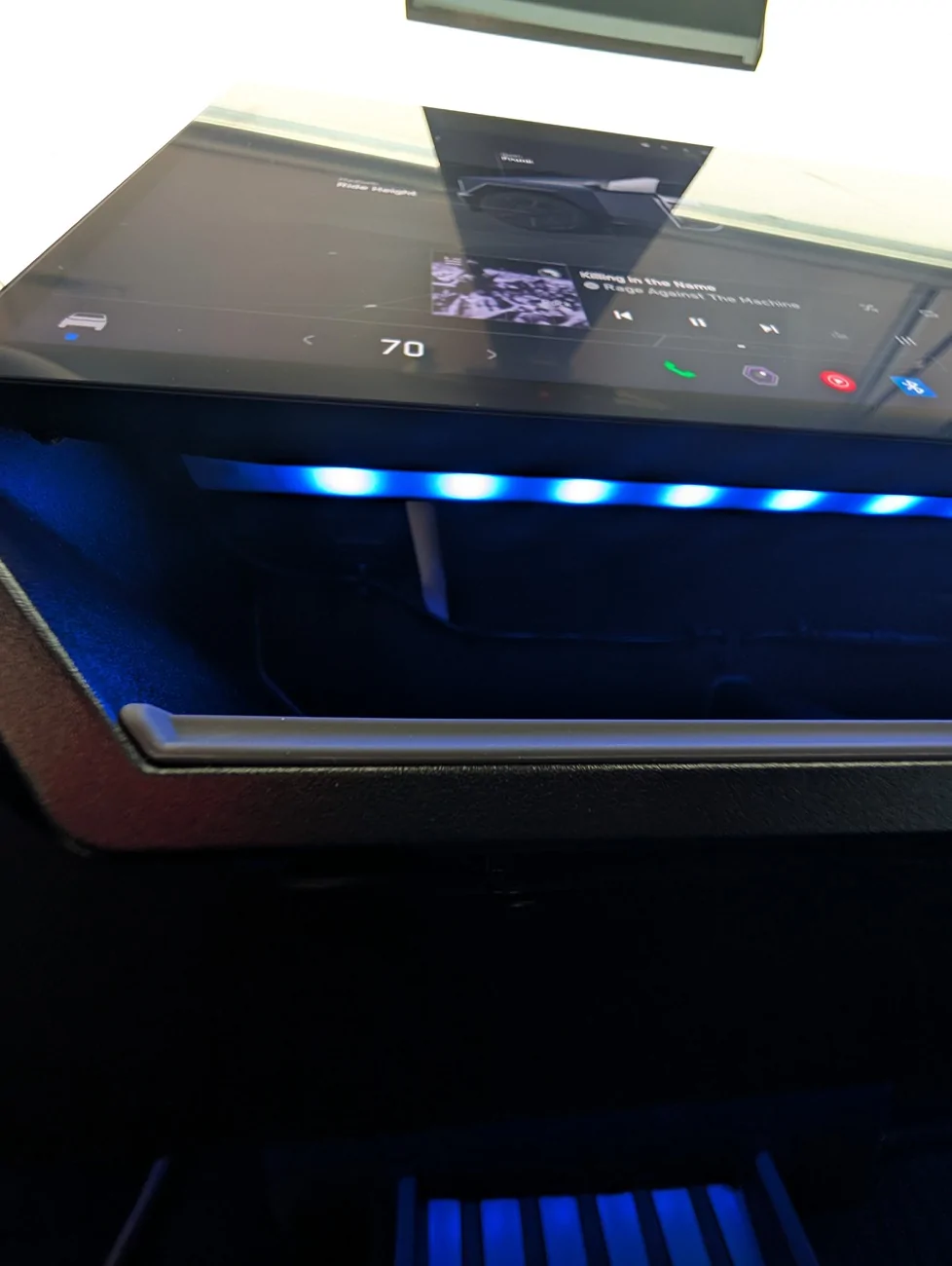 Tesla Cybertruck USB Powered Storage and Footwell Lights PXL_20250730_142212270