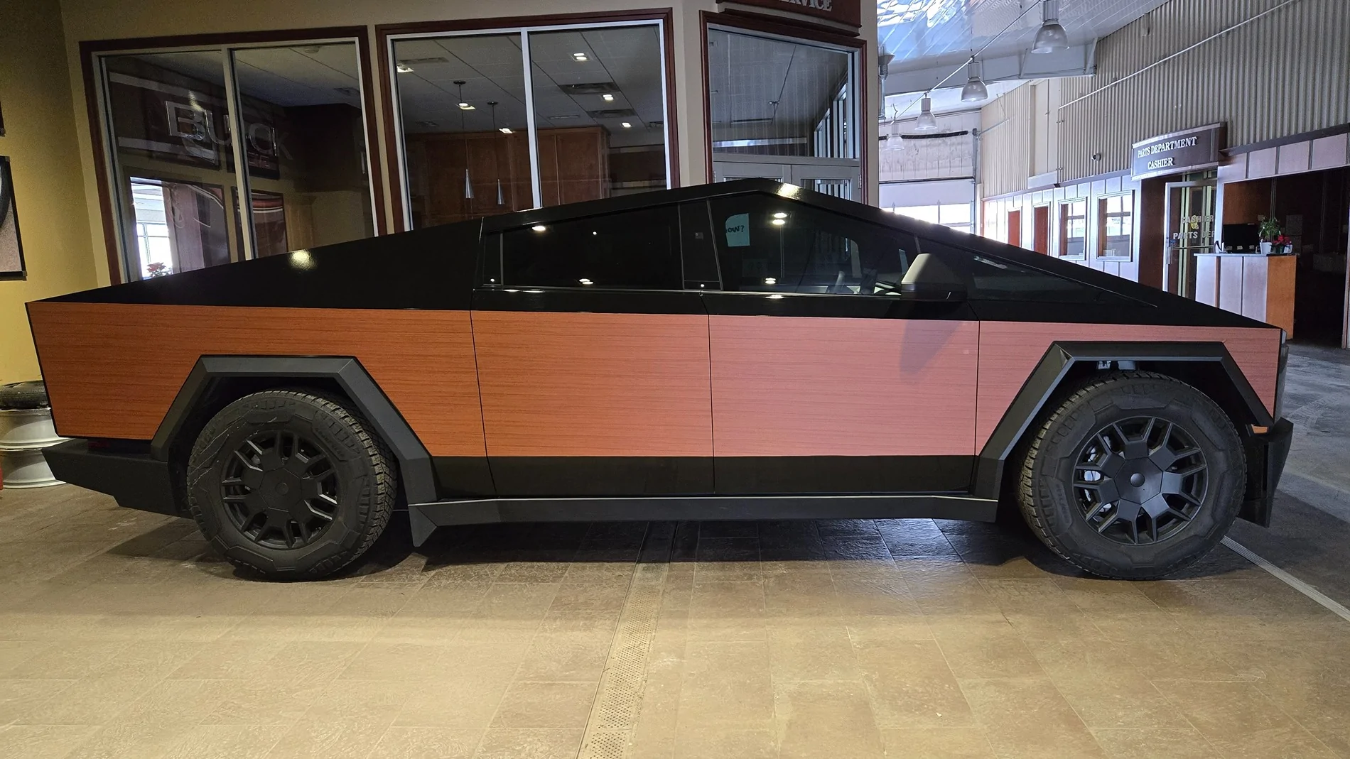 Tesla Cybertruck Bout to remove my vinyl wrap, any tips? 3