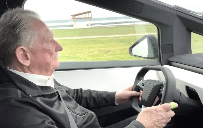 Video: Sandy Munro's Cybertruck first drive review & first impressions