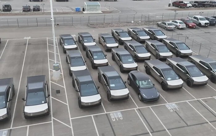 Record 19 Cybertrucks in outbound lot today (12/15/23)!!