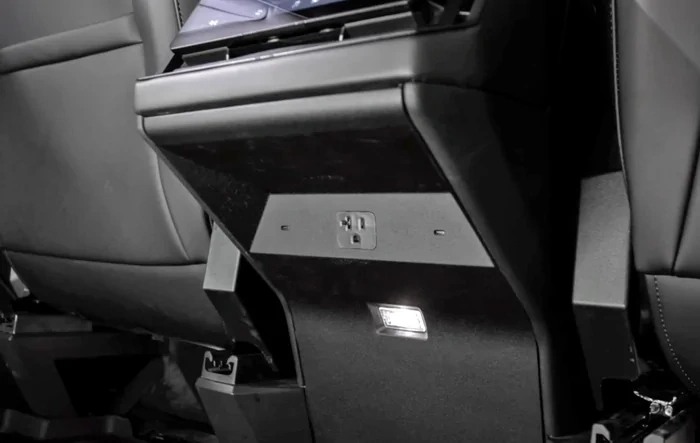 Rear Seat 120v Outlet (and Console) -- Photo