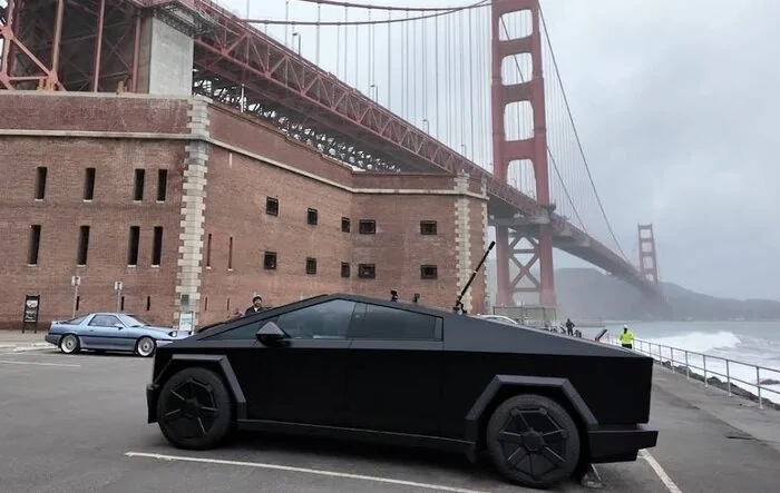 Video: Cybertruck catching lots of attention & reactions in San Francisco