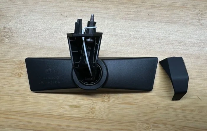 Center Rear View Mirror Removal - DIY How-to Instructions & Photos