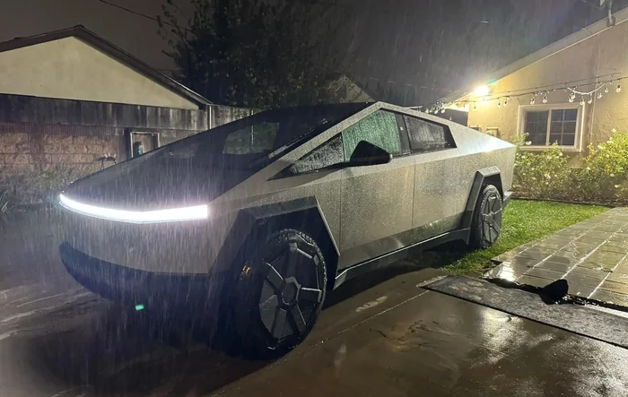 Took Delivery of my Cybertruck!!! The truck is AMAZING