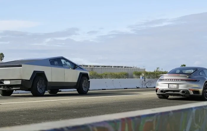 Cybertruck vs. 911 Turbo S drag race (Throttle House) [Update: Cybertruck was software limited 112mph top speed]