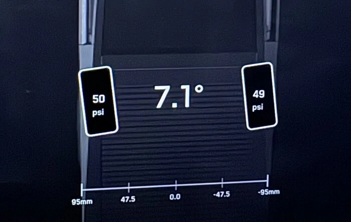 7 degrees of rear steering angle showing on my Cybertruck