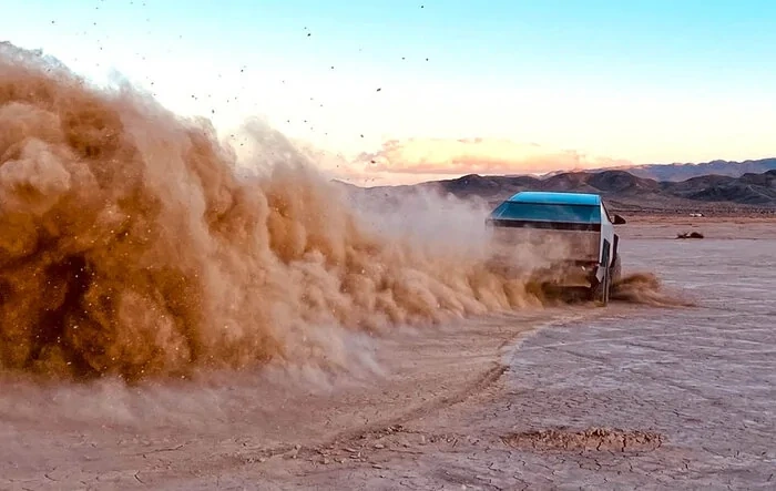 Desert Trip - Sunfair Lake Bed with CyberBeast in Off-Road Baja Mode