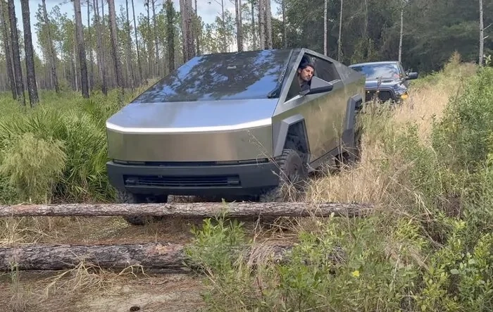 Cybertruck goes offroading with RAM TRX and 1500 Hemi