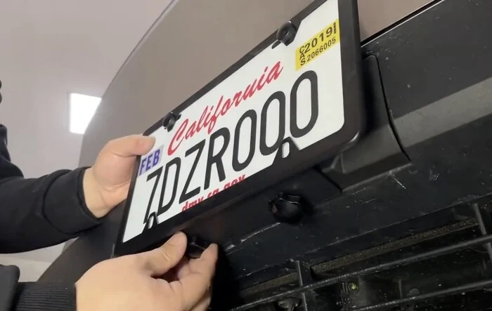 Tesla Cybertruck Front License Plate Mount - (Quick-release)